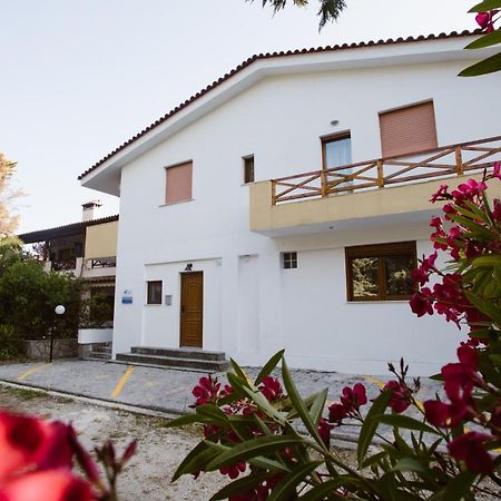 Joseph Village Apartments Foúrka Eksteriør bilde