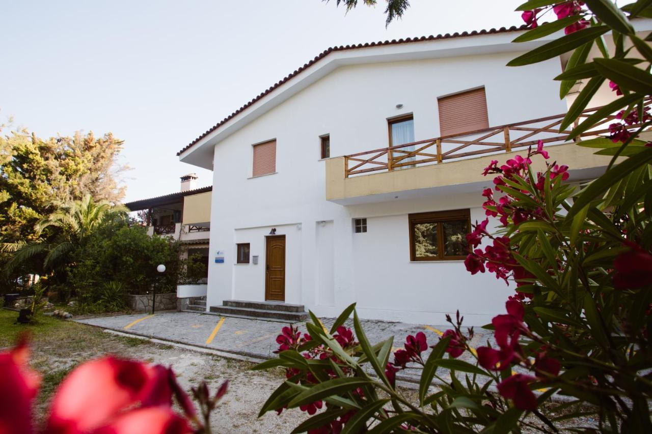 Joseph Village Apartments Foúrka Eksteriør bilde